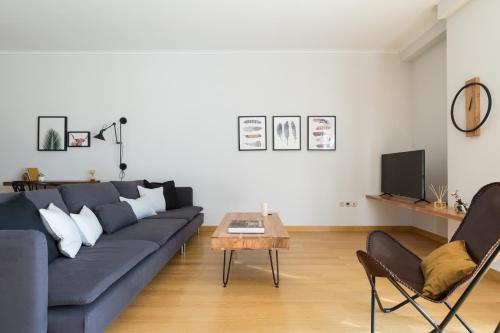 Stylish and Spacious 2BD - Thiseio by UPSTREET
