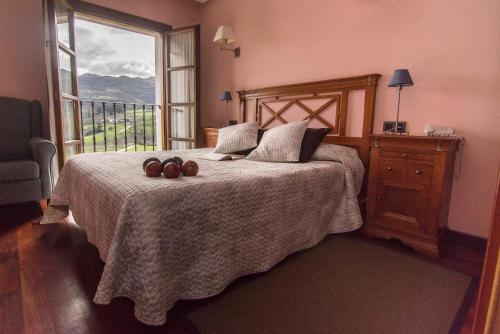 Кровать или кровати в номере Hotel Puerta Del Oriente