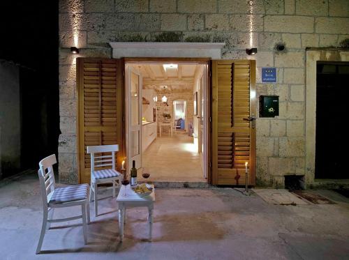 Φωτογραφία από το άλμπουμ του Apartment Whooart σε Komiža