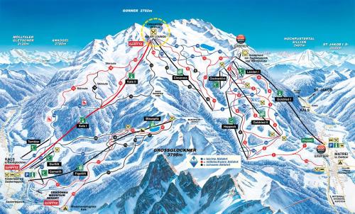 アパートメントから撮影された、または一般的な山の景色