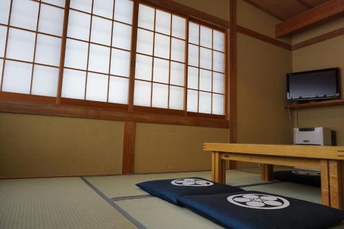 Tokiwa-Teiにあるテレビまたはエンターテインメントセンター