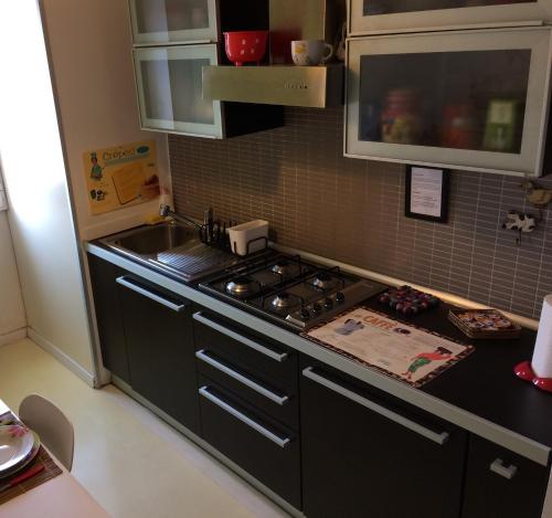 Smart apartment Mare & Movidaにあるキッチンまたは簡易キッチン