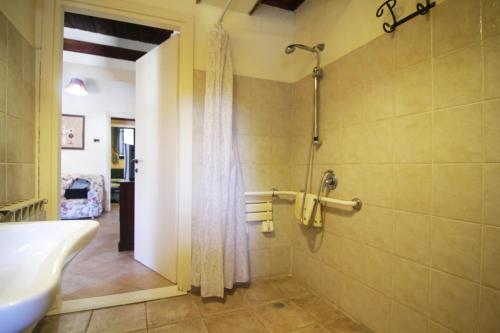 Ένα μπάνιο στο Casa Faggio