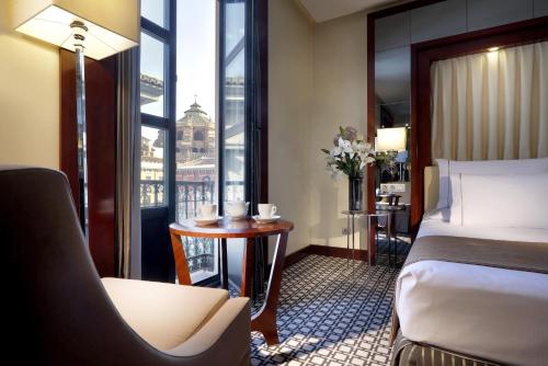 Cama o camas de una habitación en Eurostars Gran Via