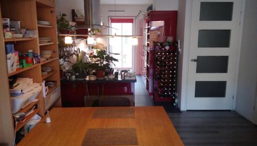 Η κουζίνα ή μικρή κουζίνα στο Bon Bed & Breakfast