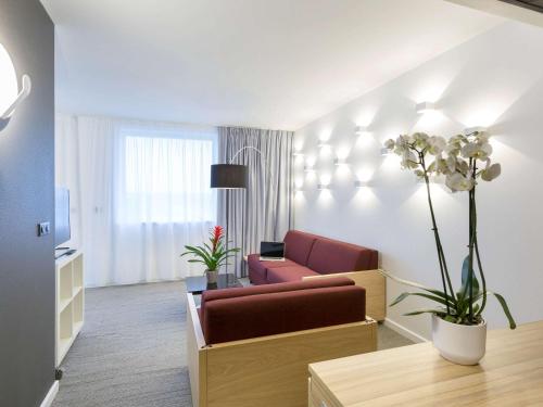 Posezení v ubytování Novotel Poitiers Site du Futuroscope