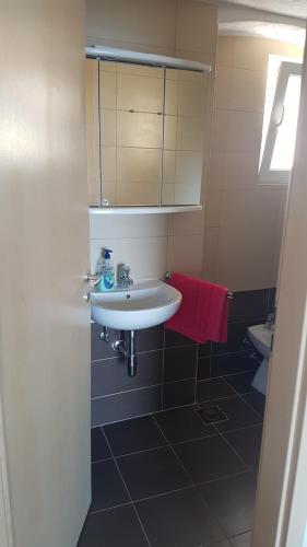 Φωτογραφία από το άλμπουμ του Holiday Home Mia σε Podgora