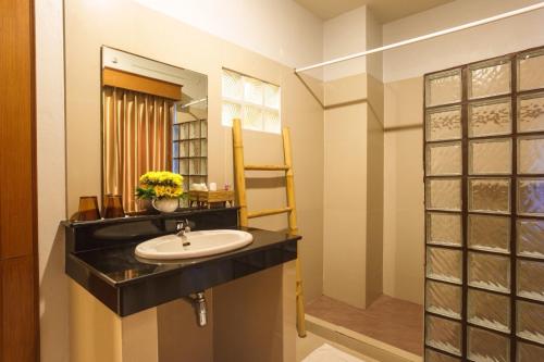 Koupelna v ubytování Maleedee Bay Resort