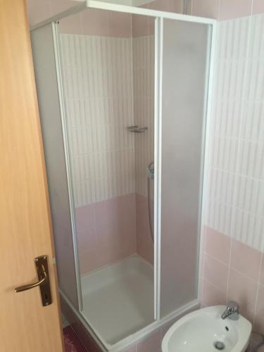 A bathroom at Apartman Ivan