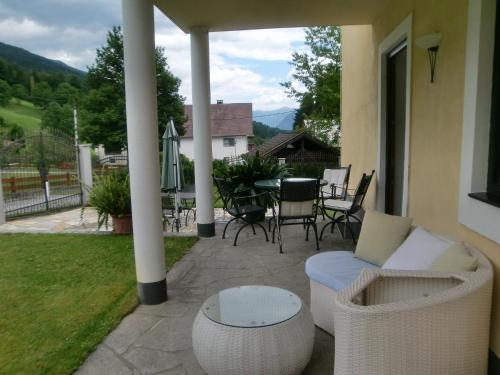 Gallery image of Garten- & Loggia-Appartement HERRENHAUS in Dellach im Drautal