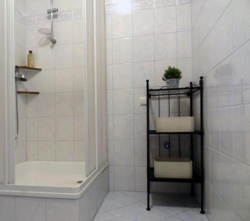 A bathroom at Przy Wysokiej Bramie