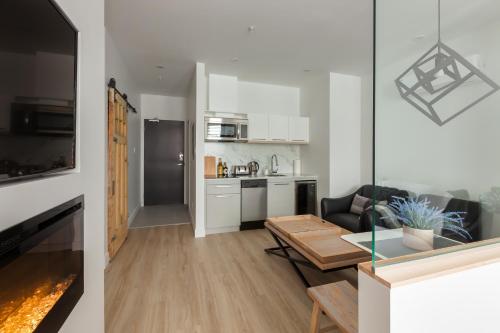 Cuisine ou kitchenette dans l'établissement Les Lofts Ste-Anne