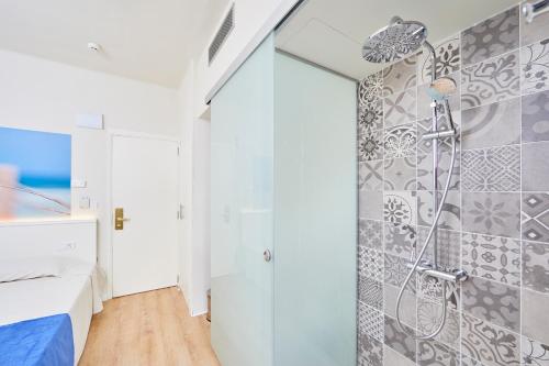 A bathroom at Cupido Boutique Hotel