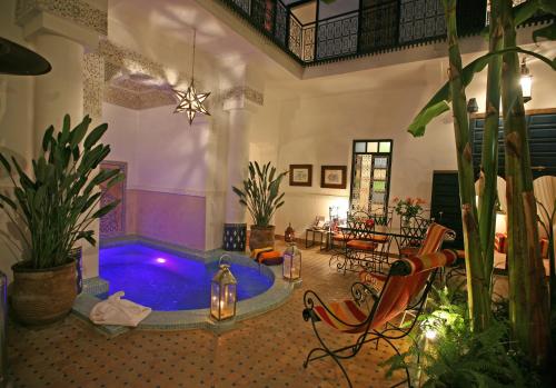 Bazén v ubytování Riad Aloes & Spa nebo v jeho okolí