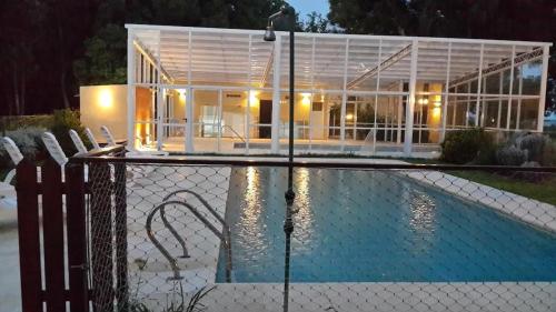 La alberca dentro o cerca de Las Lomas Suites & Spa
