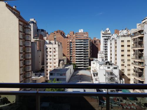 balcone con vista sulla città. di Juventus a Córdoba