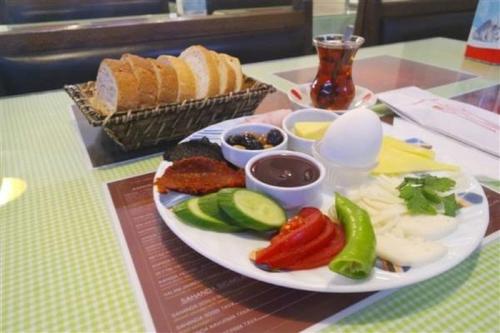 Jídlo v hotelu nebo okolí