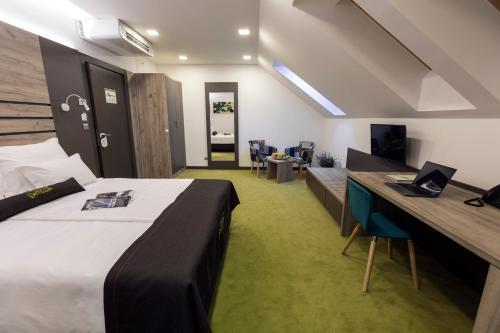 Hotel Castellum — Photo of the whole room