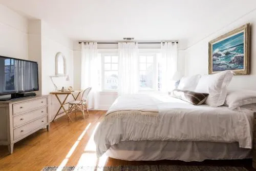 The Venice Beach House photo 13