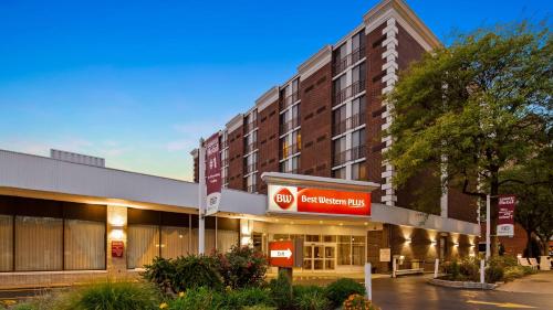 an exterior view of a hotel building at Best Western Plus Wilkes Barre Center City in Wilkes-Barre