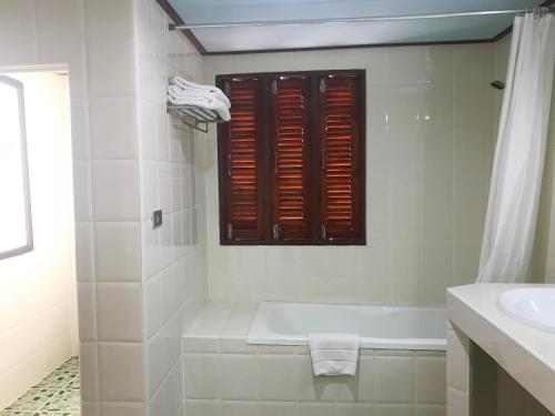 Koupelna v ubytování Toh Buk Seng Ayutthaya Hotel