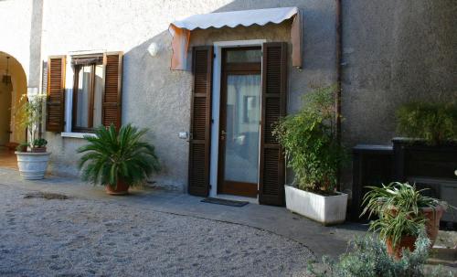 Gallery image of B&B La Piccola Corte in Polpenazze del Garda