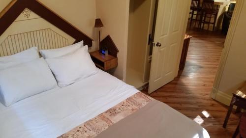 Third Mission Heritage Suites – Photos 3