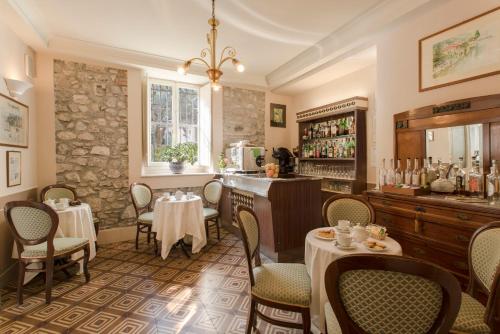 Nápoje v ubytování Hotel Gardenia al Lago