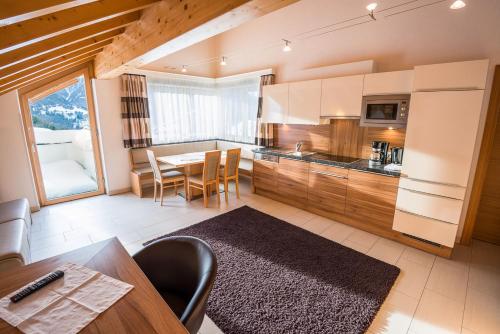 Dapur atau dapur kecil di Appartements Platzl