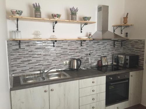 Gallery image of Anastasia Studios, Apartments & Suites in Archangelos