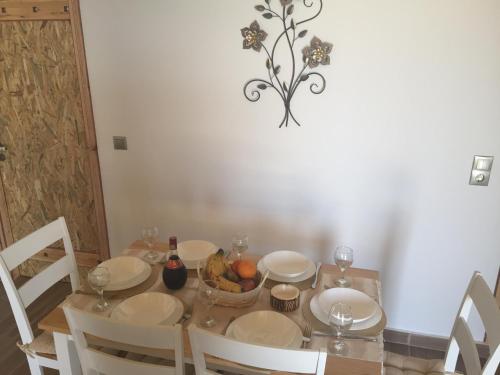 Gallery image of Anastasia Studios, Apartments & Suites in Archangelos