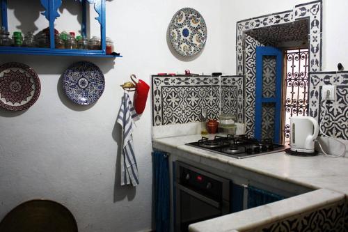 Nhà bếp/bếp nhỏ tại Riad Dar Arsama