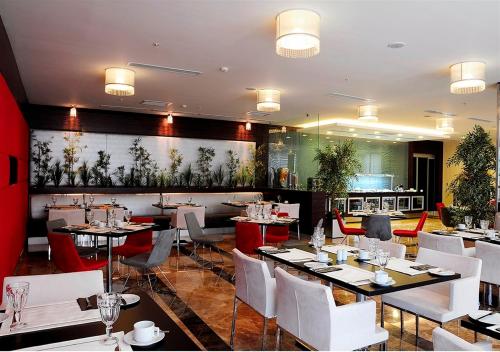 Bebidas en Demora Hotel