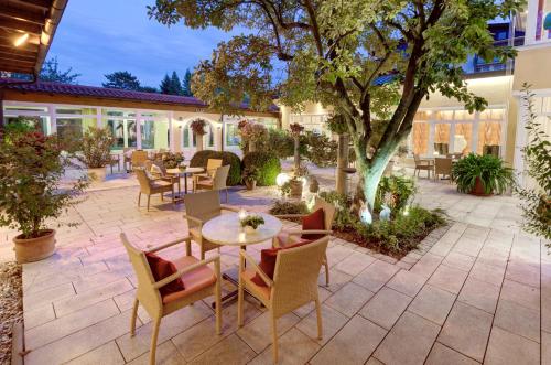 Κήπος έξω από το Kurhotel Zink e. K.
