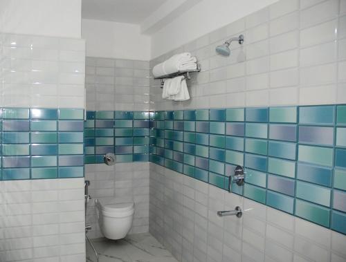 Un baño de The Bodhgaya Hotel School