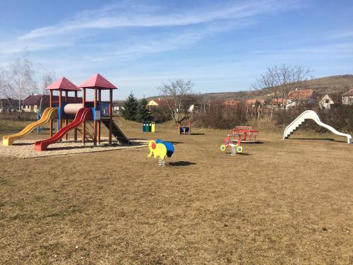 Zona de juegos infantil en Ubytování u Malinků