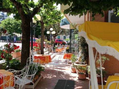 Jardín al aire libre en Eco-Hotel Edy