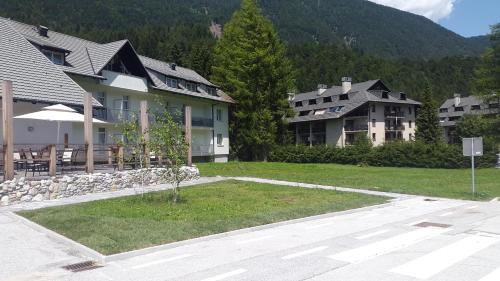 Nespecifikovaný výhled na hory nebo výhled na hory při pohledu z apartmánu