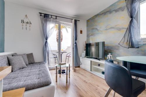 Boutique Wind Rose Apartment by the beach