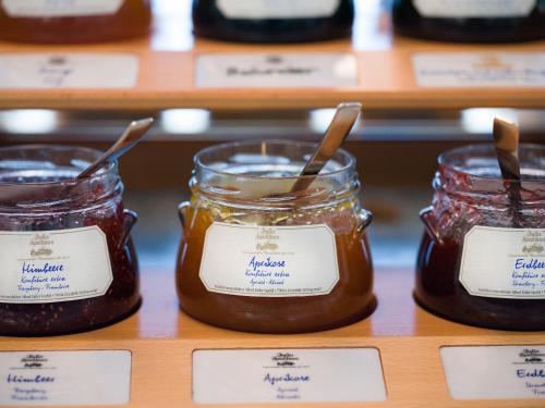 Еда / где поесть недалеко от отеля