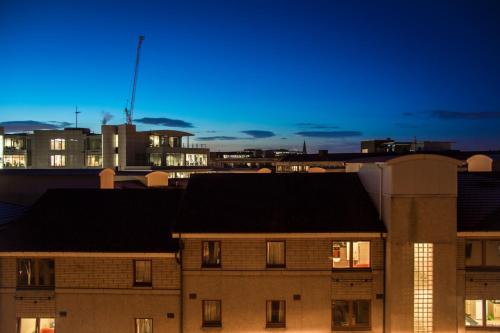 The Knight Residence by Mansley photo 50