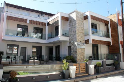 Το κτήριο όπου στεγάζεται  το διαμέρισμα