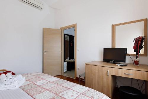 Apartments & Rooms Villa Maslina