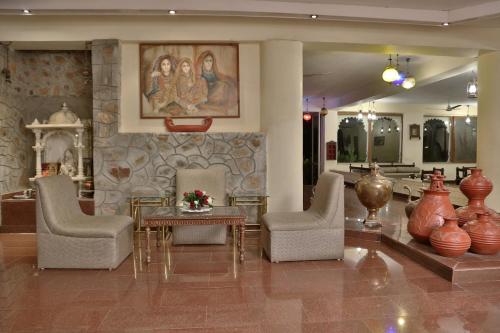 Posezení v ubytování Jaisamand Island Resort