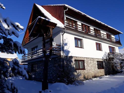 Gościniec nad potokiem