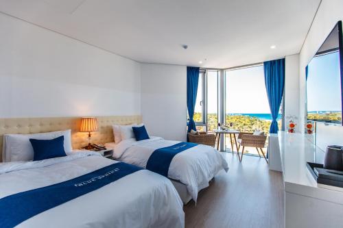 Gallery image of Blue Spring Hotel in Jeju