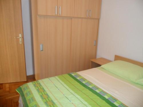 Afbeelding uit fotogalerij van Apartmani Tomičić in Malinska