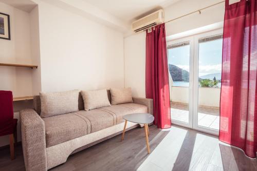 Χώρος καθιστικού στο Marinus Apartments