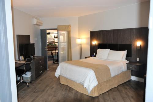 Cama o camas de una habitación en Best Western Laval-Montreal & Conference Centre