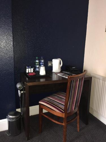 Coffee and tea-making facilities at The Duke of Wellington Wetherspoon 